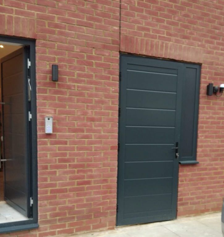 Aluminium entrance doors for townhouse in marelybone